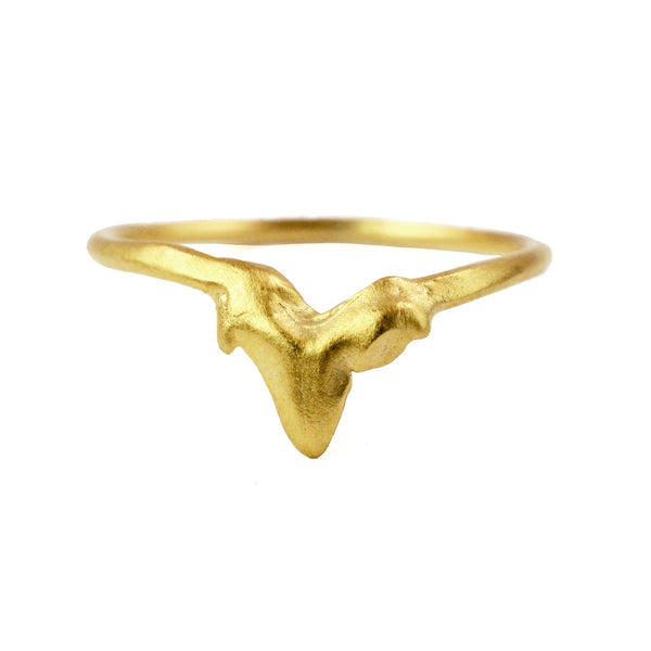 Little Husky Tooth Ring